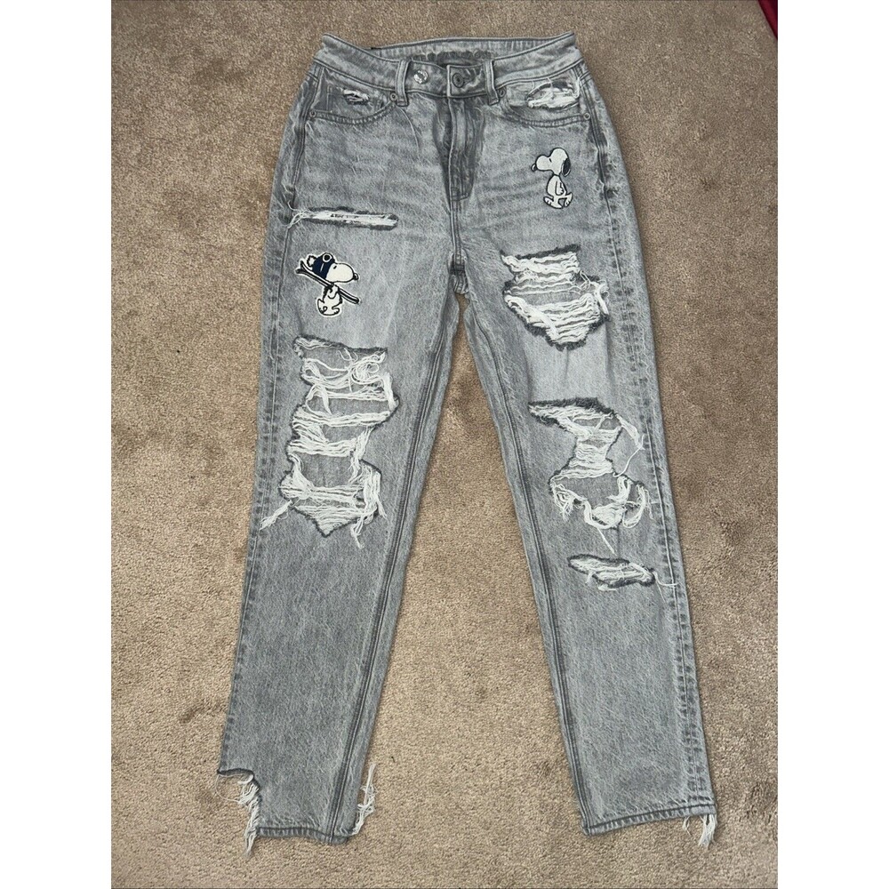 American Eagle Women’s Peanut Snoopy Distressed Gray Denim Jeans Sz 4